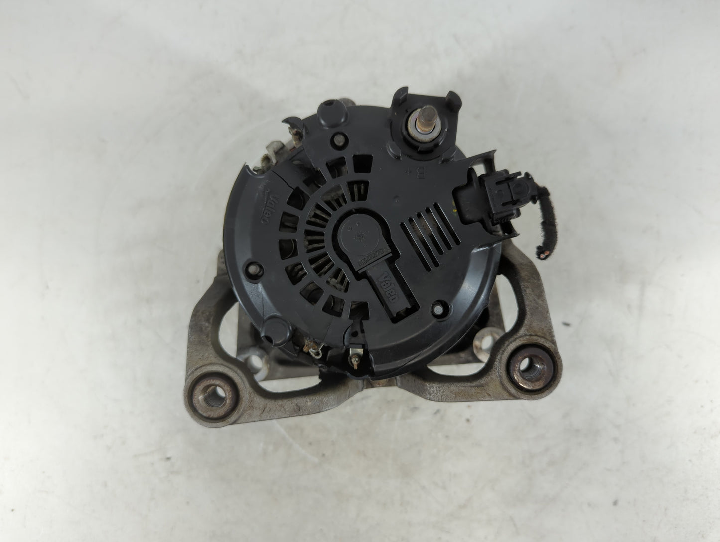2011-2016 Chevrolet Cruze Alternator Replacement Generator Charging Assembly Engine OEM P/N:13579791 Fits OEM Used Auto Part