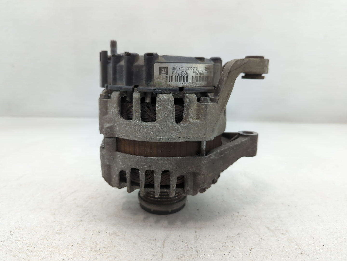 2011-2016 Chevrolet Cruze Alternator Replacement Generator Charging Assembly Engine OEM P/N:13579791 Fits OEM Used Auto Part