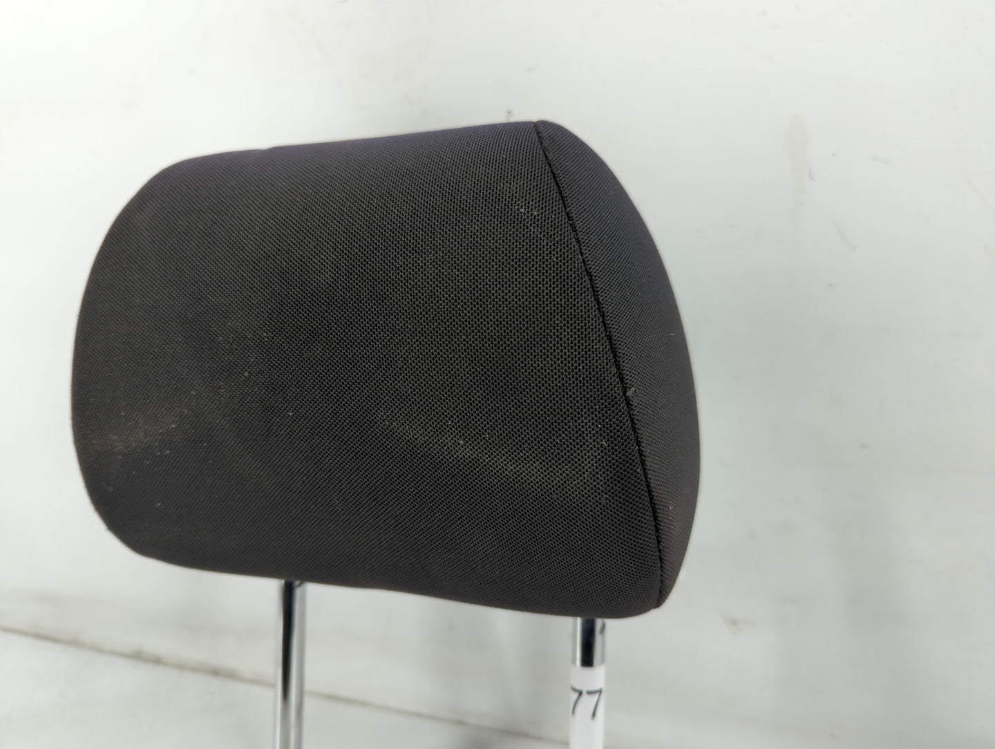 2011-2011 Chevrolet Cruze Headrest Head Rest Front Driver Passenger Seat - Oemusedautoparts1.com