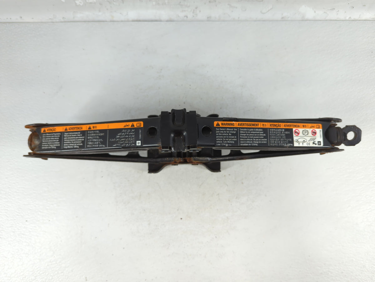 2011 Chevrolet Cruze Spare Scissor Car Jack 791215 - Oemusedautoparts1.com
