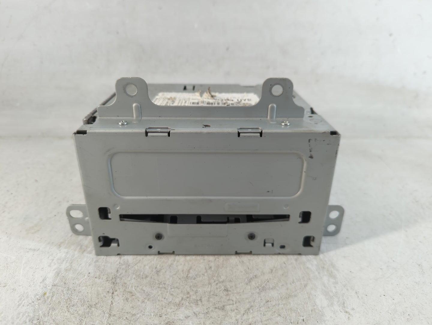 2011-2012 Chevrolet Cruze Radio AM FM Cd Player Receiver Replacement P/N:20983517 Fits Fits 2010 2011 2012 OEM Used Auto Par