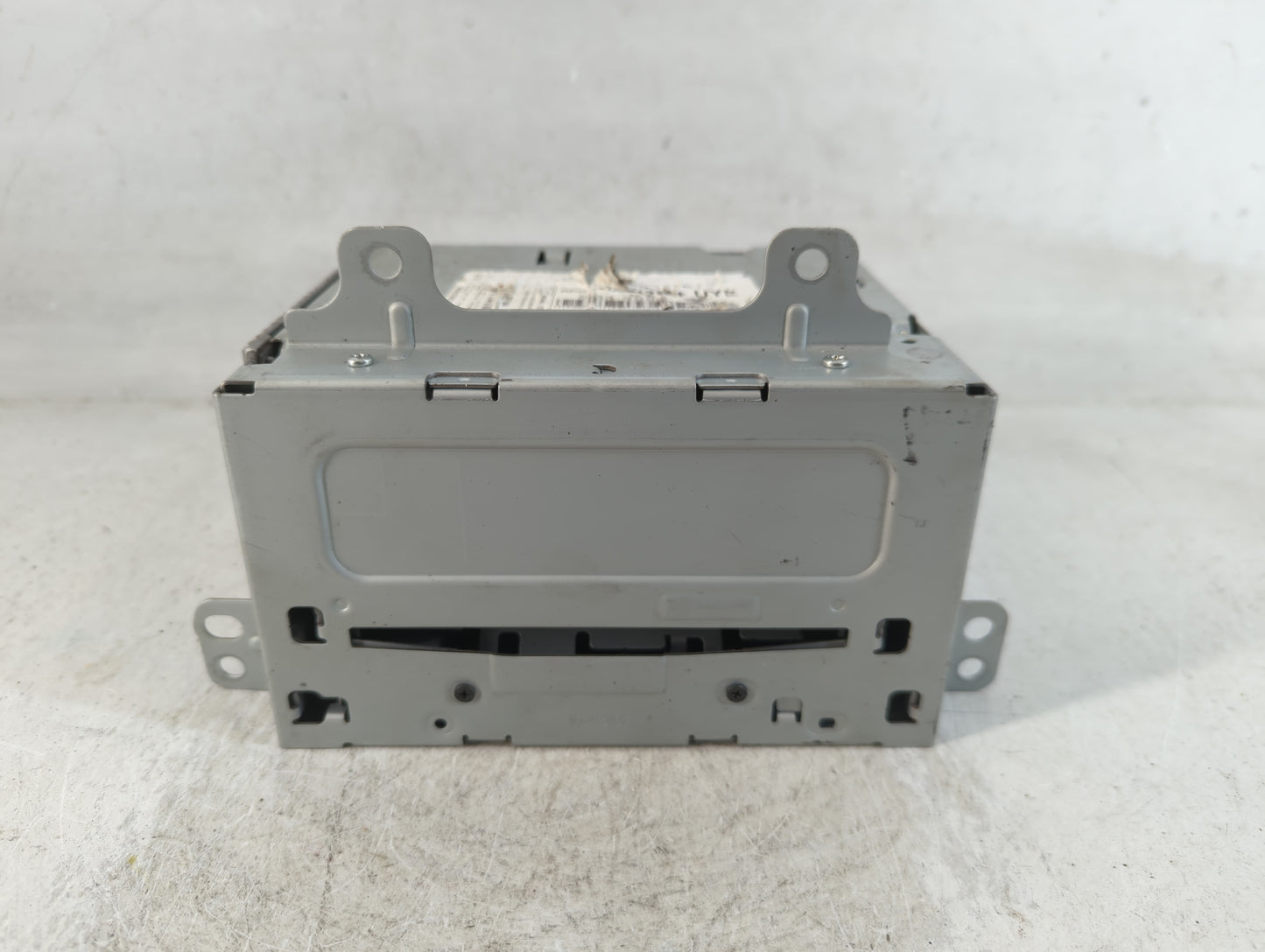 2011-2012 Chevrolet Cruze Radio AM FM Cd Player Receiver Replacement P/N:20983517 Fits Fits 2010 2011 2012 OEM Used Auto Par