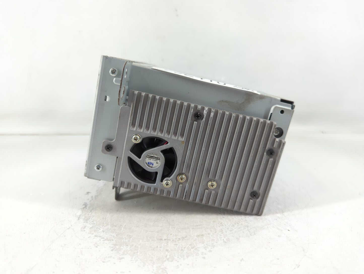 2011-2012 Chevrolet Cruze Radio AM FM Cd Player Receiver Replacement P/N:20983517 Fits Fits 2010 2011 2012 OEM Used Auto Par