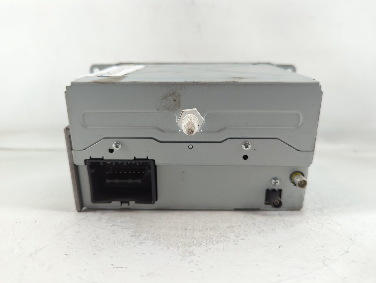 2011-2012 Chevrolet Cruze Radio AM FM Cd Player Receiver Replacement P/N:20983517 Fits Fits 2010 2011 2012 OEM Used Auto Par