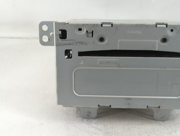 2011-2012 Chevrolet Cruze Radio AM FM Cd Player Receiver Replacement P/N:20983517 Fits Fits 2010 2011 2012 OEM Used Auto Parts
