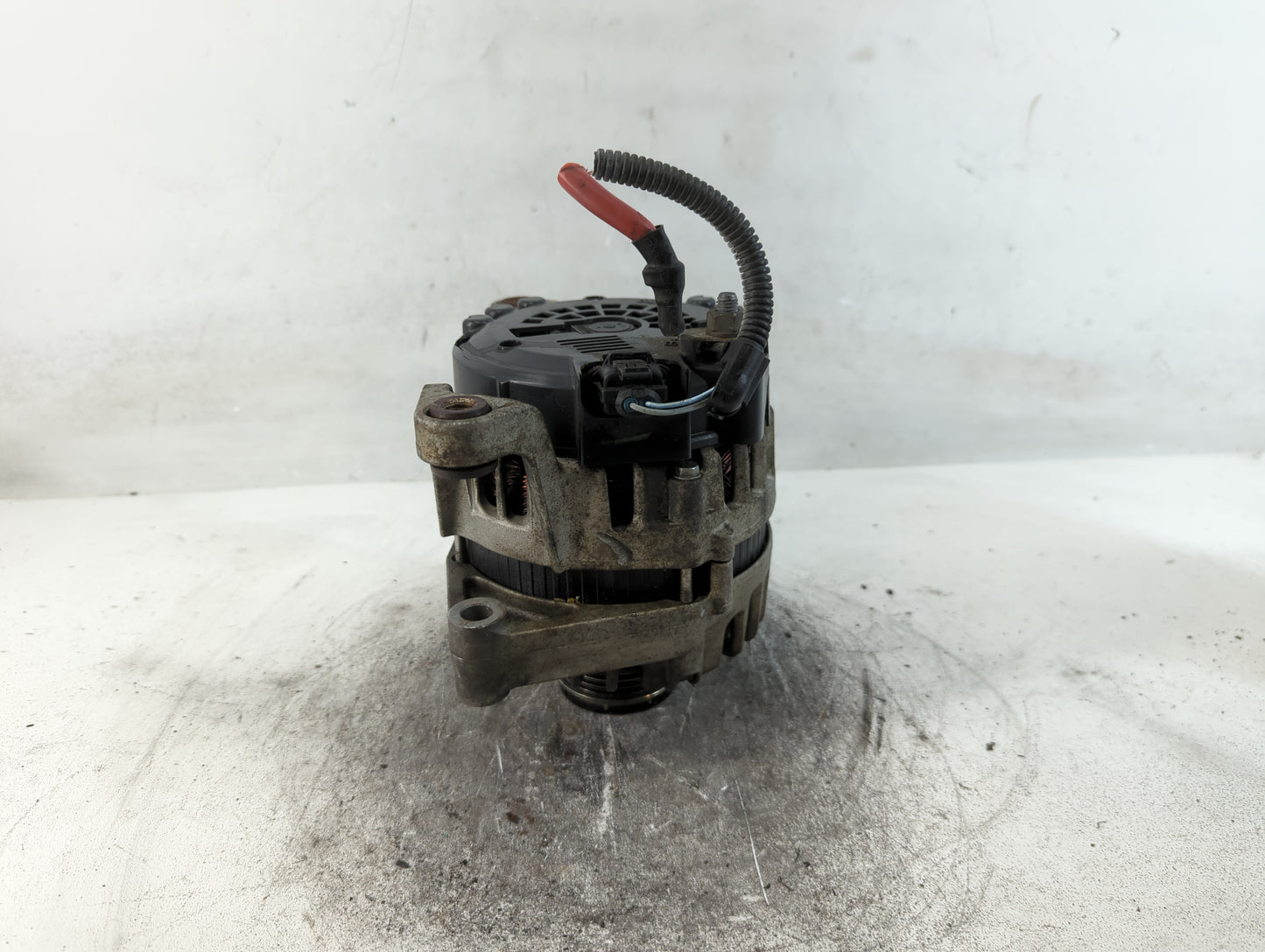 2011 Chevrolet Cruze Alternator Replacement Generator Charging Assembly Engine OEM P/N:13577154 Fits OEM Used Auto Parts - O