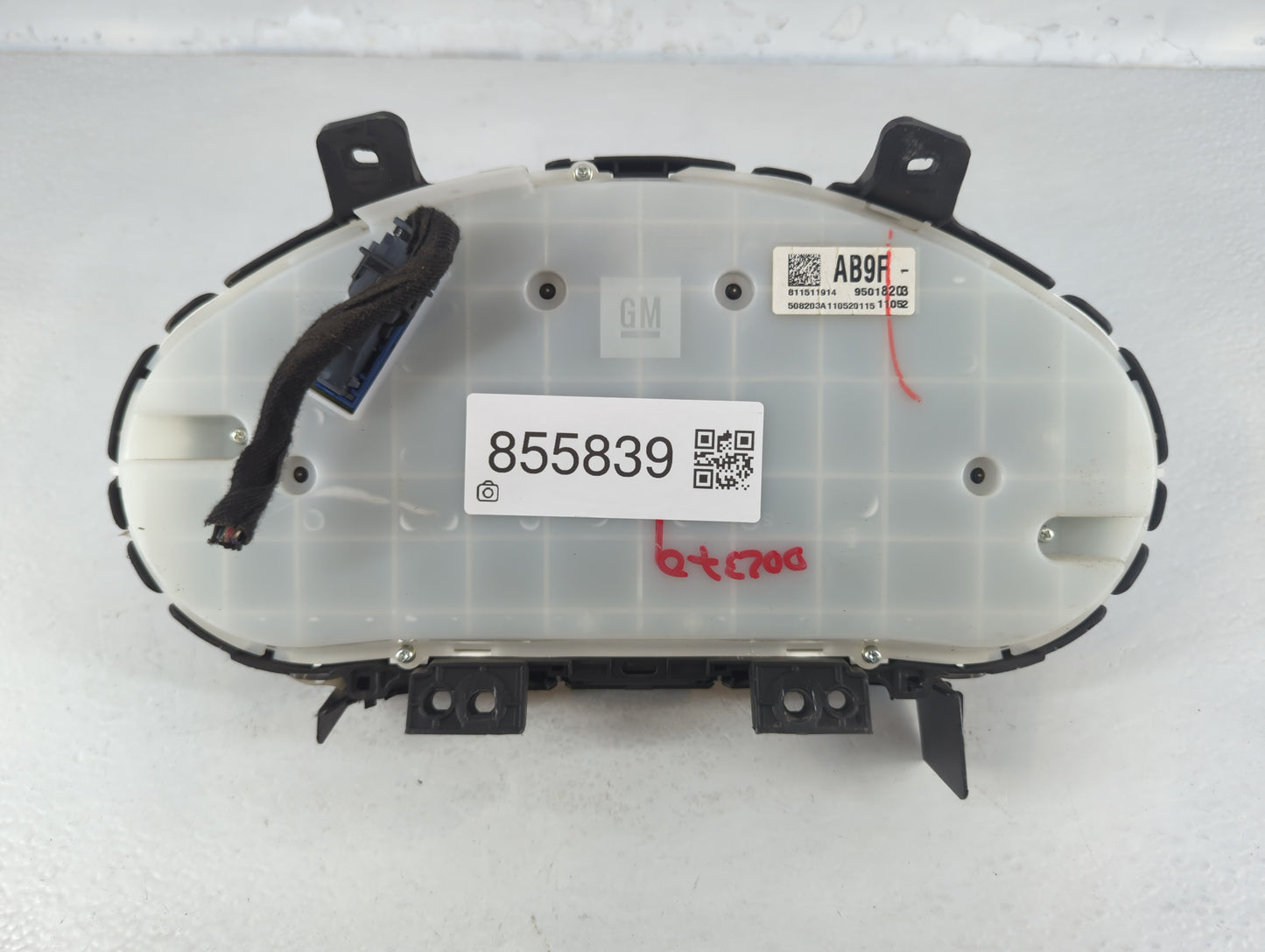 2011 Chevrolet Cruze Instrument Cluster Speedometer Gauges P/N:95018203 Fits OEM Used Auto Parts - Oemusedautoparts1.com