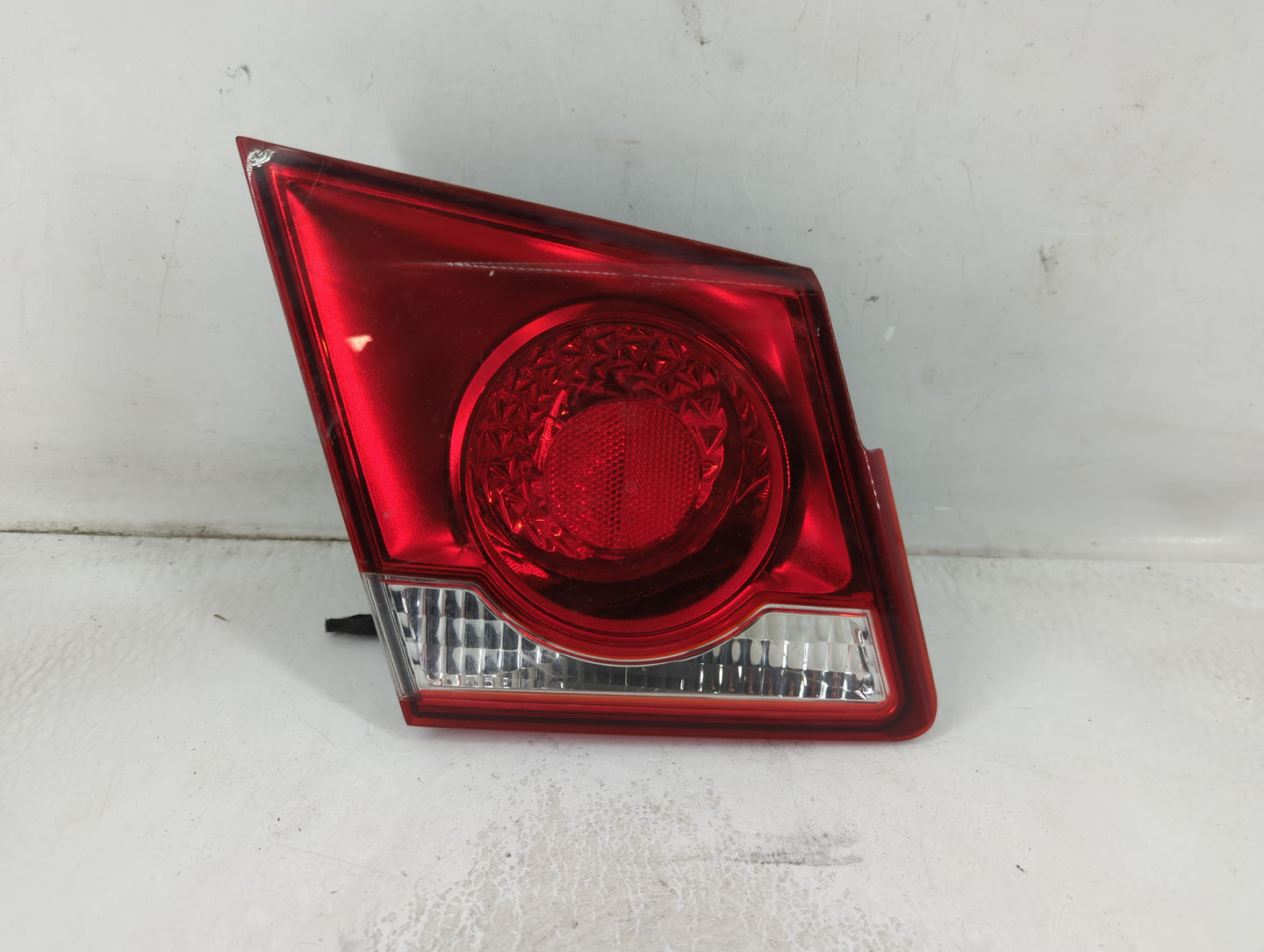 2011-2016 Chevrolet Cruze Tail Light Assembly Passenger Right OEM Fits Fits 2011 2012 2013 2014 2015 2016 OEM Used Auto Part
