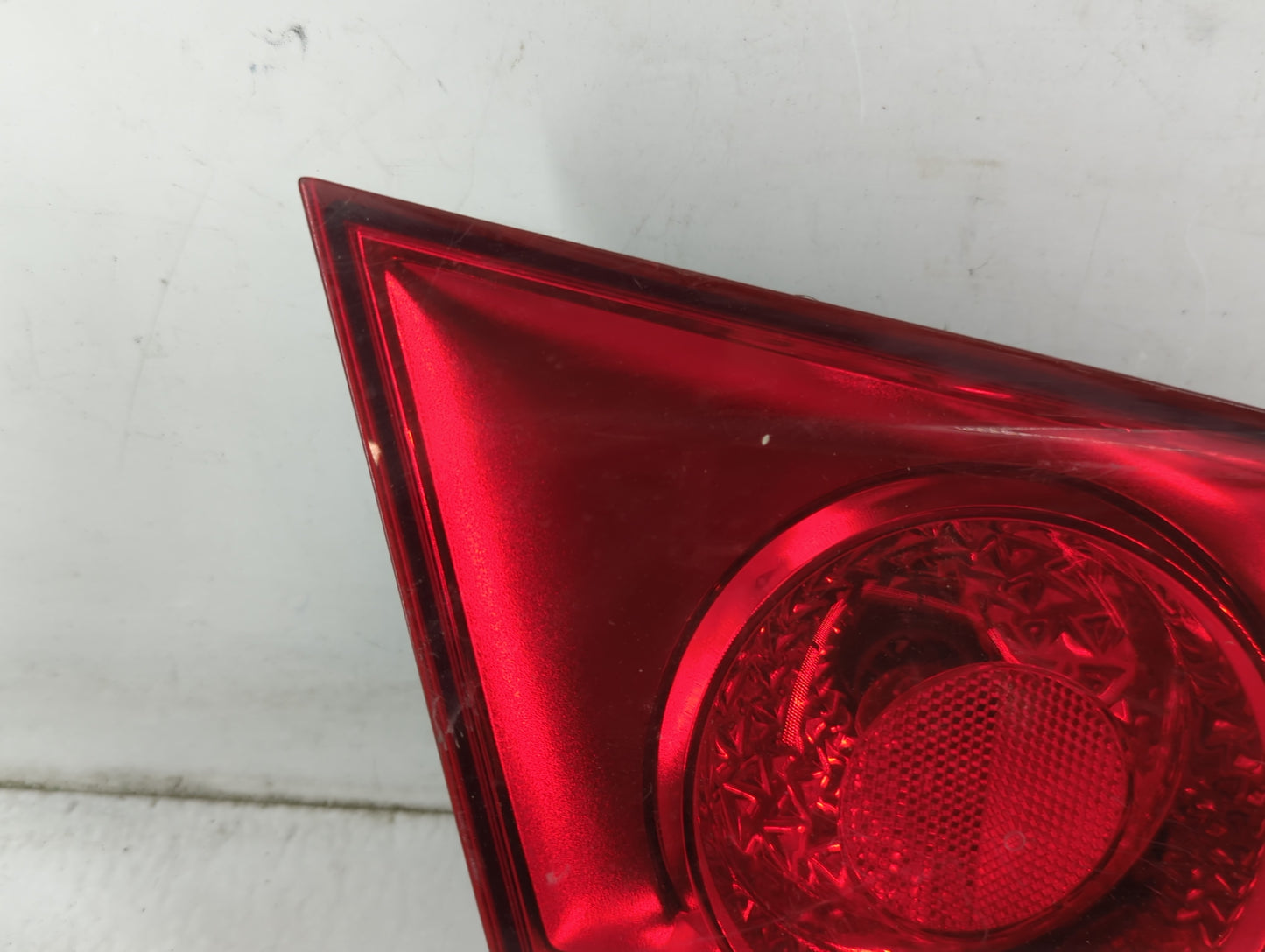 2011-2016 Chevrolet Cruze Tail Light Assembly Passenger Right OEM Fits Fits 2011 2012 2013 2014 2015 2016 OEM Used Auto Part