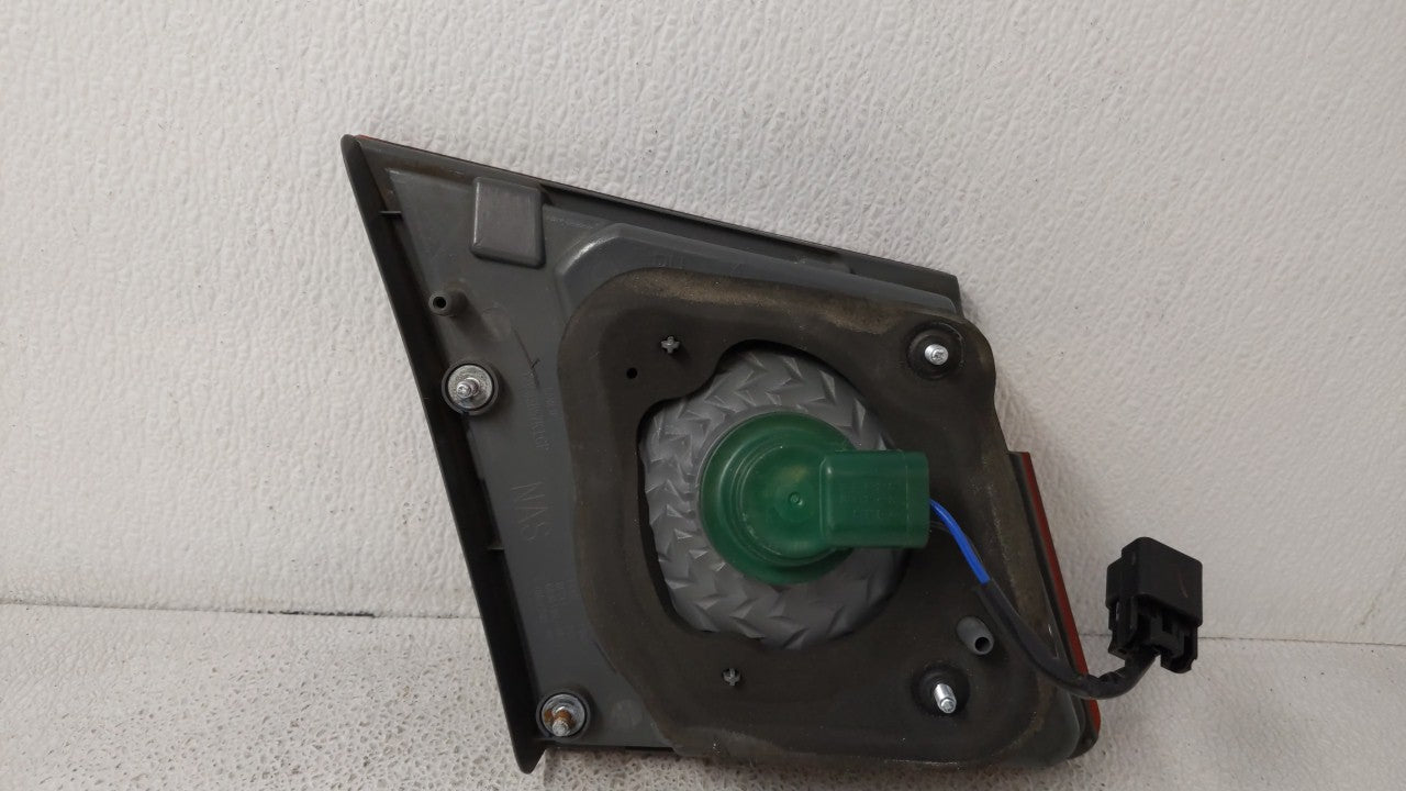 2011-2016 Chevrolet Cruze Tail Light Assembly Passenger Right OEM Fits Fits 2011 2012 2013 2014 2015 2016 OEM Used Auto Part