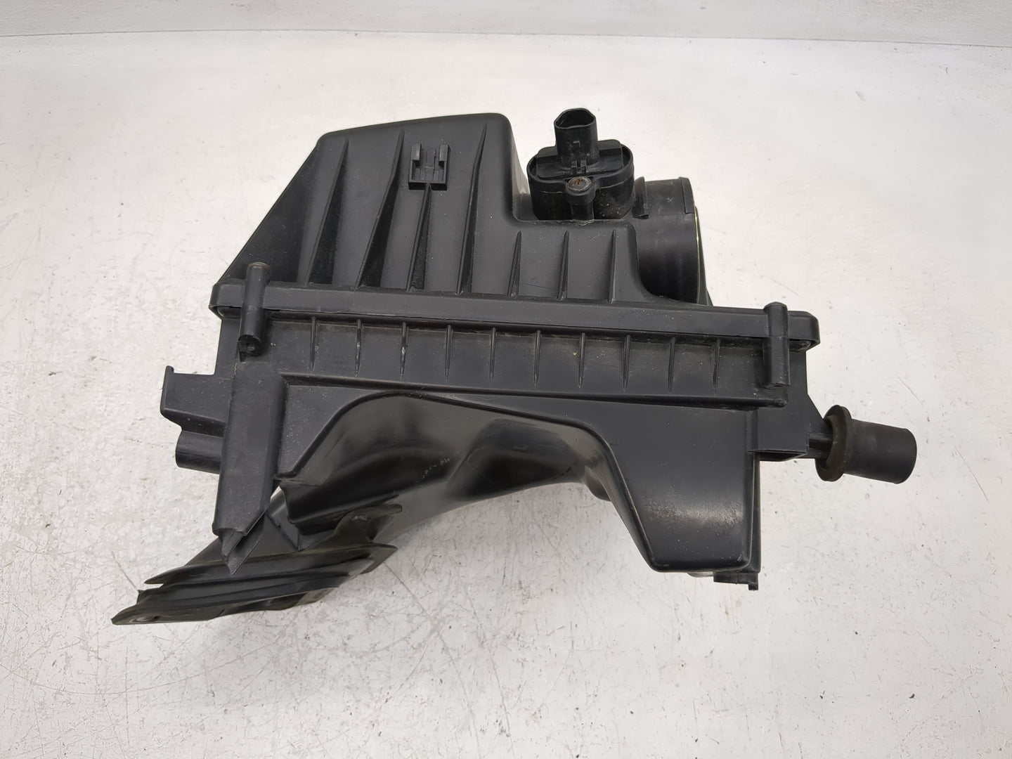 2011-2012 Chevrolet Cruze Air Cleaner Intake-duct Hose Tube - Oemusedautoparts1.com