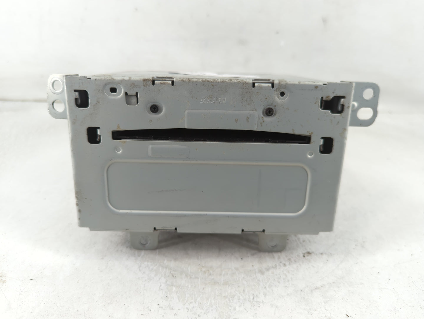 2011-2012 Chevrolet Cruze Radio AM FM Cd Player Receiver Replacement P/N:20983516 Fits Fits 2010 2011 2012 OEM Used Auto Par