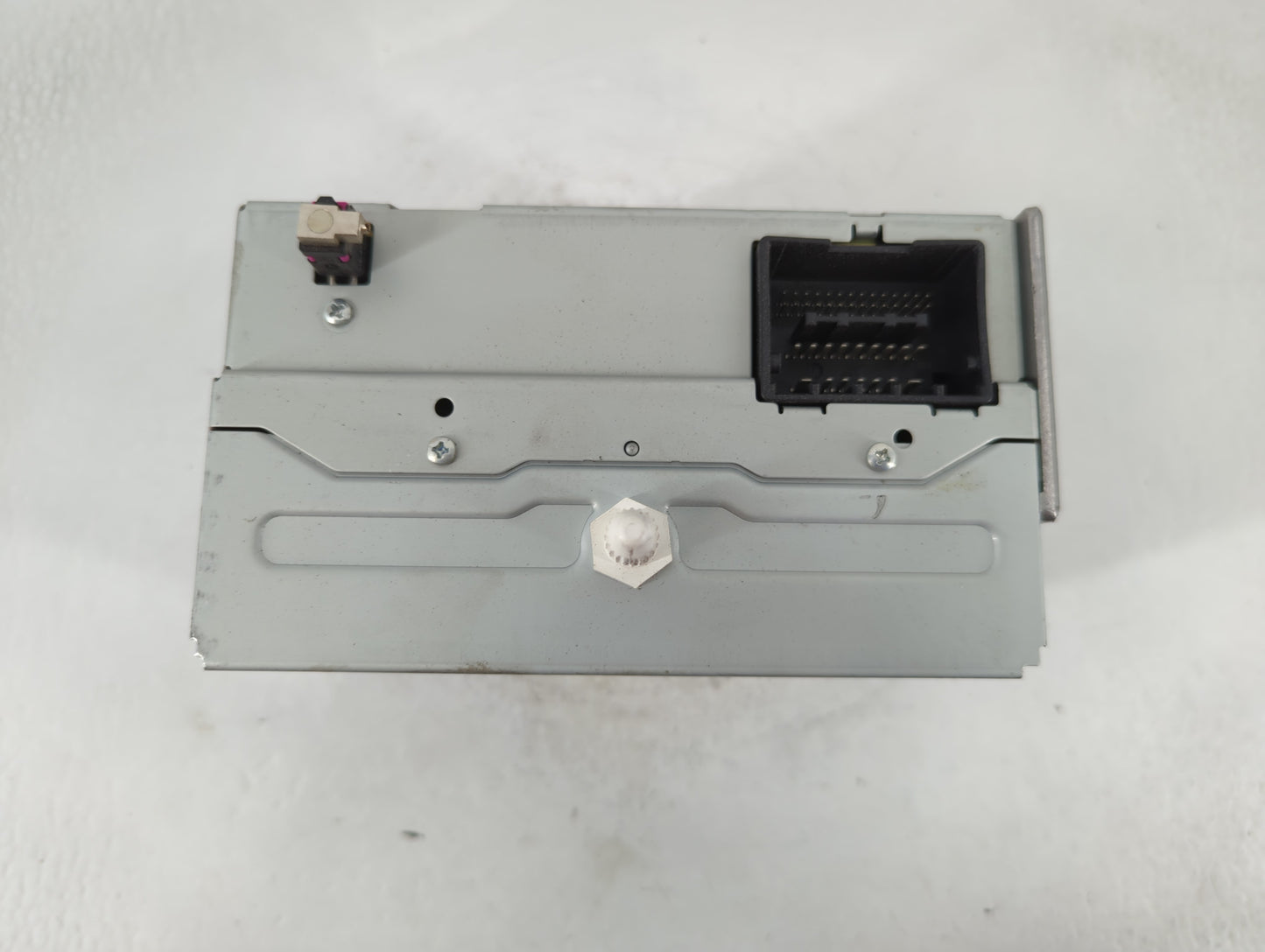 2011-2012 Chevrolet Cruze Radio AM FM Cd Player Receiver Replacement P/N:20983516 Fits Fits 2010 2011 2012 OEM Used Auto Par