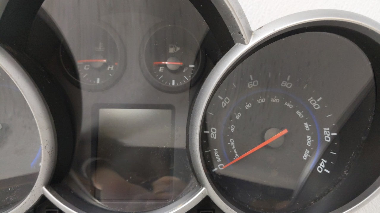 2011 Chevrolet Cruze Instrument Cluster Speedometer Gauges P/N:811511914 769212-670A, 95018203, 95018205 Fits OEM Used Auto 