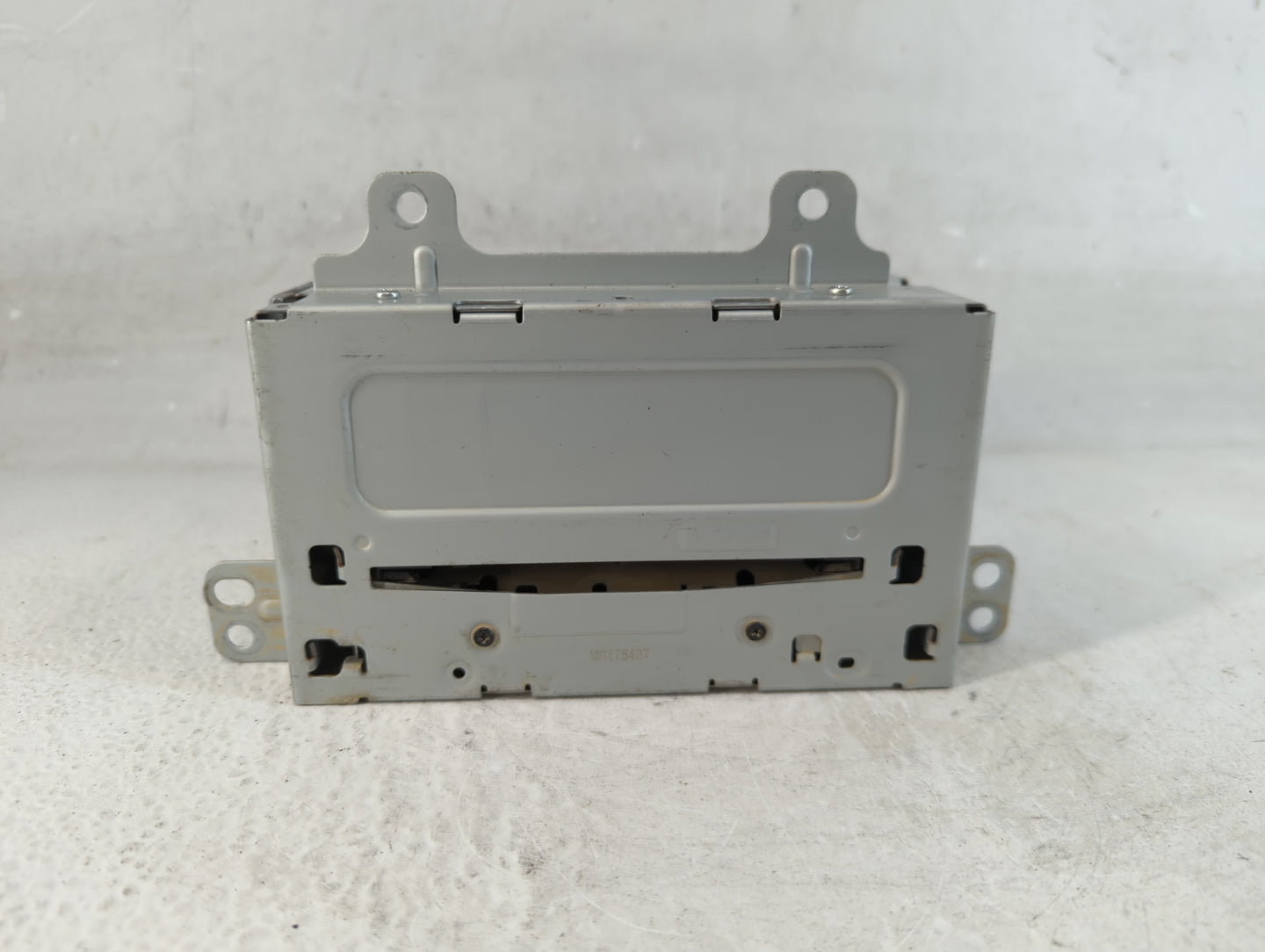2011-2012 Chevrolet Cruze Radio AM FM Cd Player Receiver Replacement P/N:20983517 Fits Fits 2010 2011 2012 OEM Used Auto Par