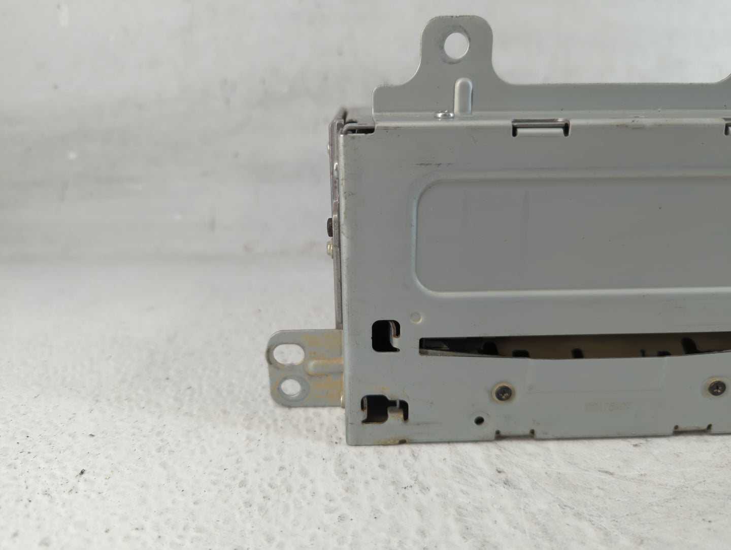 2011-2012 Chevrolet Cruze Radio AM FM Cd Player Receiver Replacement P/N:20983517 Fits Fits 2010 2011 2012 OEM Used Auto Par