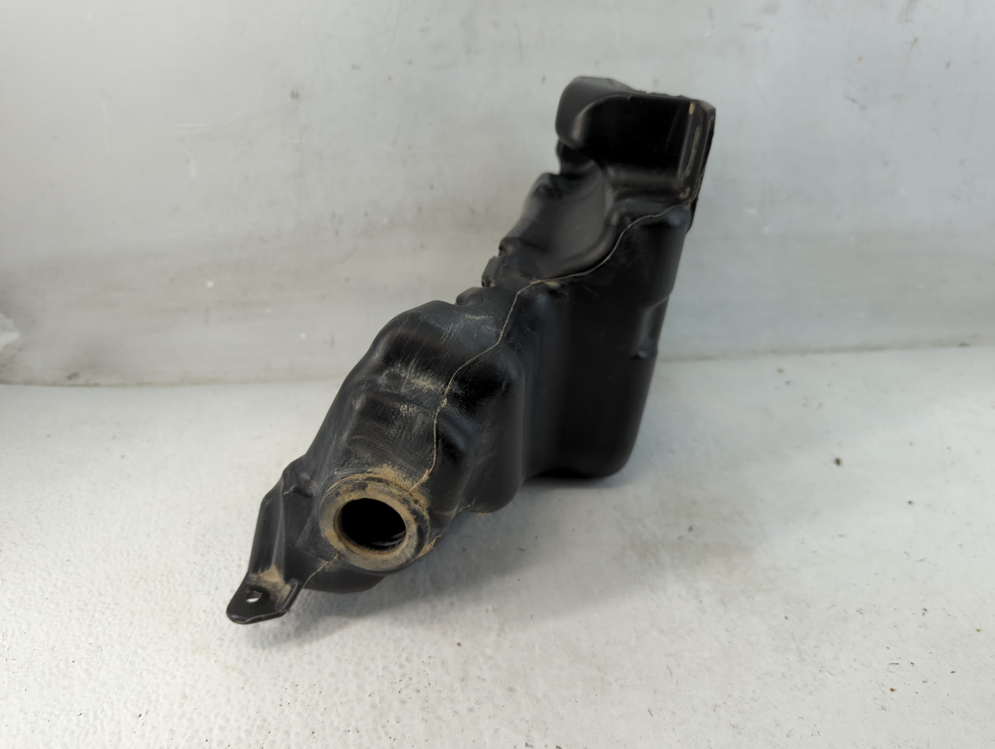 2011-2016 Chevrolet Cruze Windshield Washer Fluid Reservoir Bottle Oem - Oemusedautoparts1.com