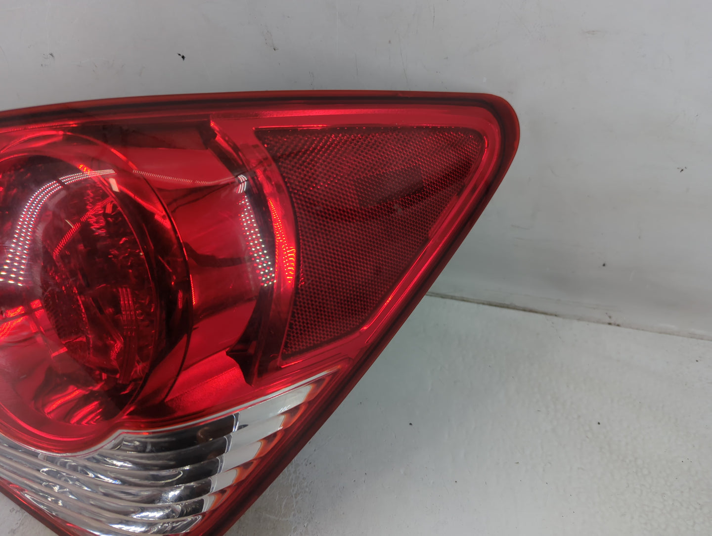2011-2016 Chevrolet Cruze Tail Light Assembly Passenger Right OEM P/N:#3057K LCP Fits Fits 2011 2012 2013 2014 2015 2016 OEM