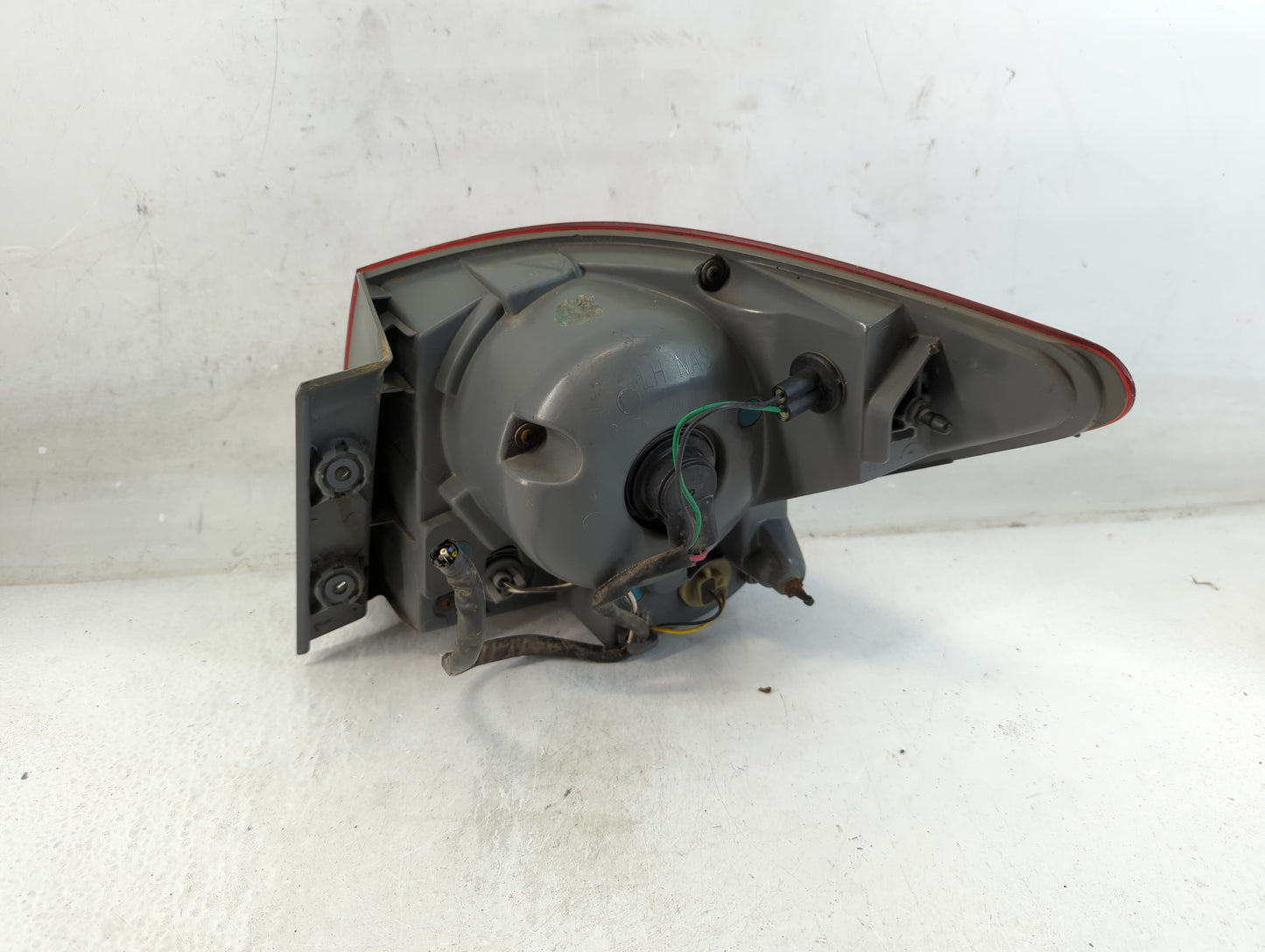 2011-2016 Chevrolet Cruze Tail Light Assembly Driver Left OEM Fits Fits 2011 2012 2013 2014 2015 2016 OEM Used Auto Parts - 