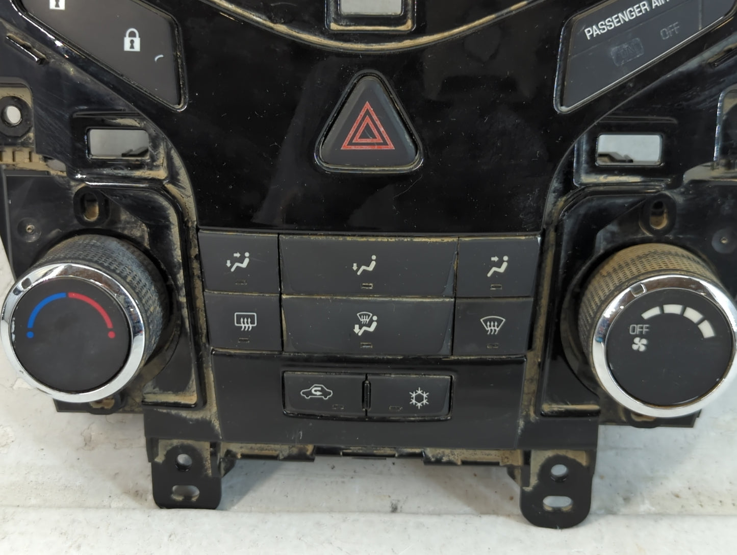 2011-2012 Chevrolet Cruze Climate Control Module Temperature AC/Heater Replacement P/N:95017054 Fits Fits 2011 2012 OEM Used
