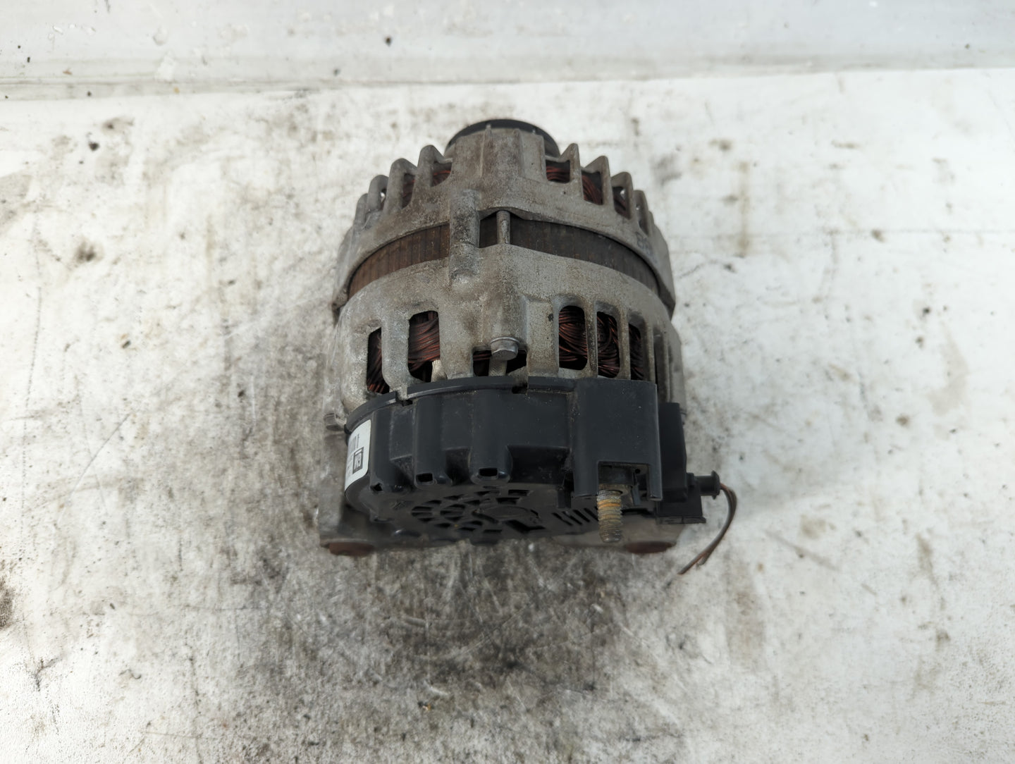 2011-2016 Chevrolet Cruze Alternator Replacement Generator Charging Assembly Engine OEM P/N:13577411 Fits OEM Used Auto Part