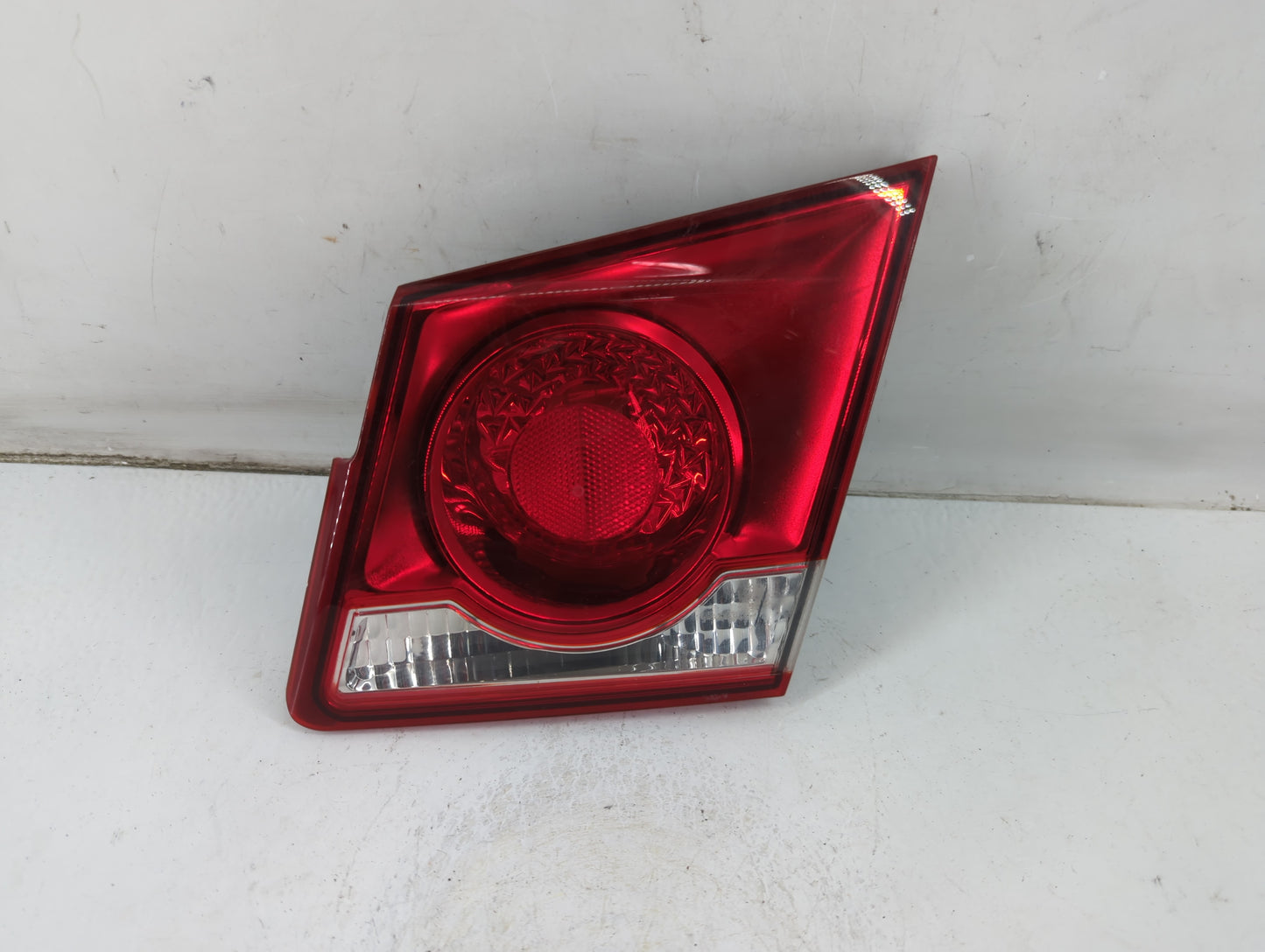 2011-2016 Chevrolet Cruze Tail Light Assembly Driver Left OEM Fits Fits 2011 2012 2013 2014 2015 2016 OEM Used Auto Parts - 