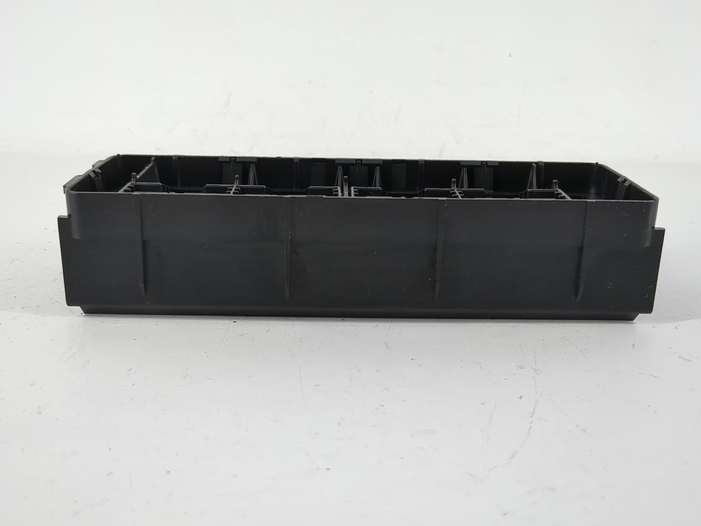 2011-2013 Chevrolet Cruze Body Control Module Bcm Inner Cabin Fuse Box - Oemusedautoparts1.com