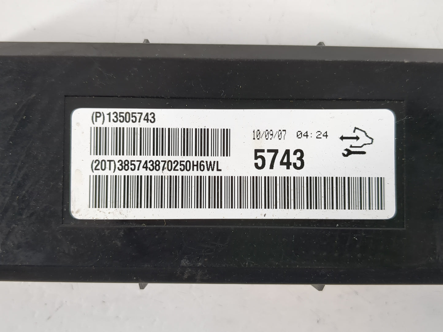 2011-2013 Chevrolet Cruze Body Control Module Bcm Inner Cabin Fuse Box - Oemusedautoparts1.com