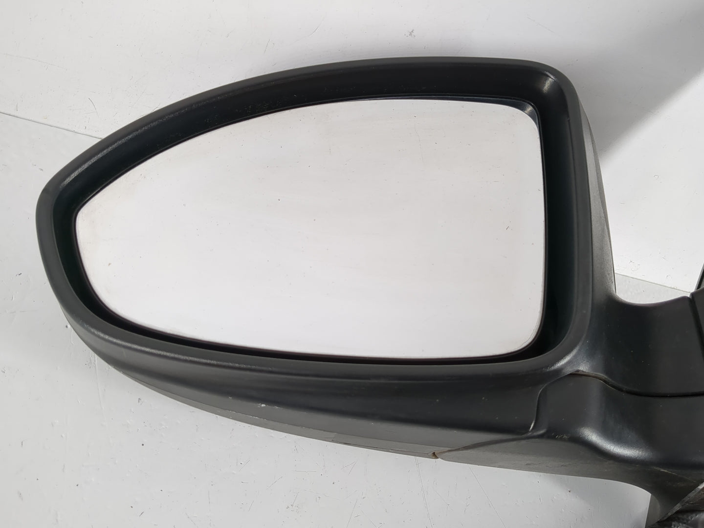 2011-2016 Chevrolet Cruze Driver Left Side View Manual Door Mirror Black - Oemusedautoparts1.com