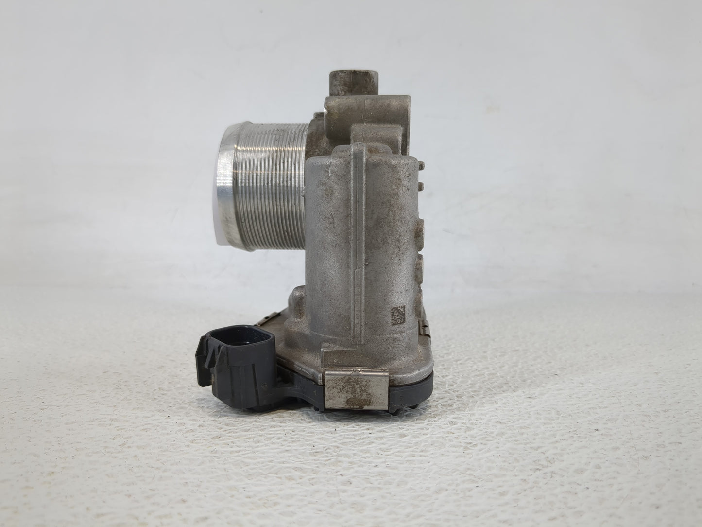 2011 Chevrolet Cruze Limited Throttle Body P/N:55565489 Fits Fits 2012 2013 2014 2015 2016 2017 2018 2019 2020 2021 OEM Used