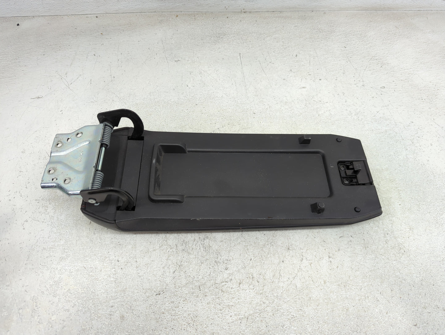 2010-2011 Chevrolet Equinox Center Console Armrest Cover Lid Fits Fits 2010 2011 OEM Used Auto Parts - Oemusedautoparts1.com