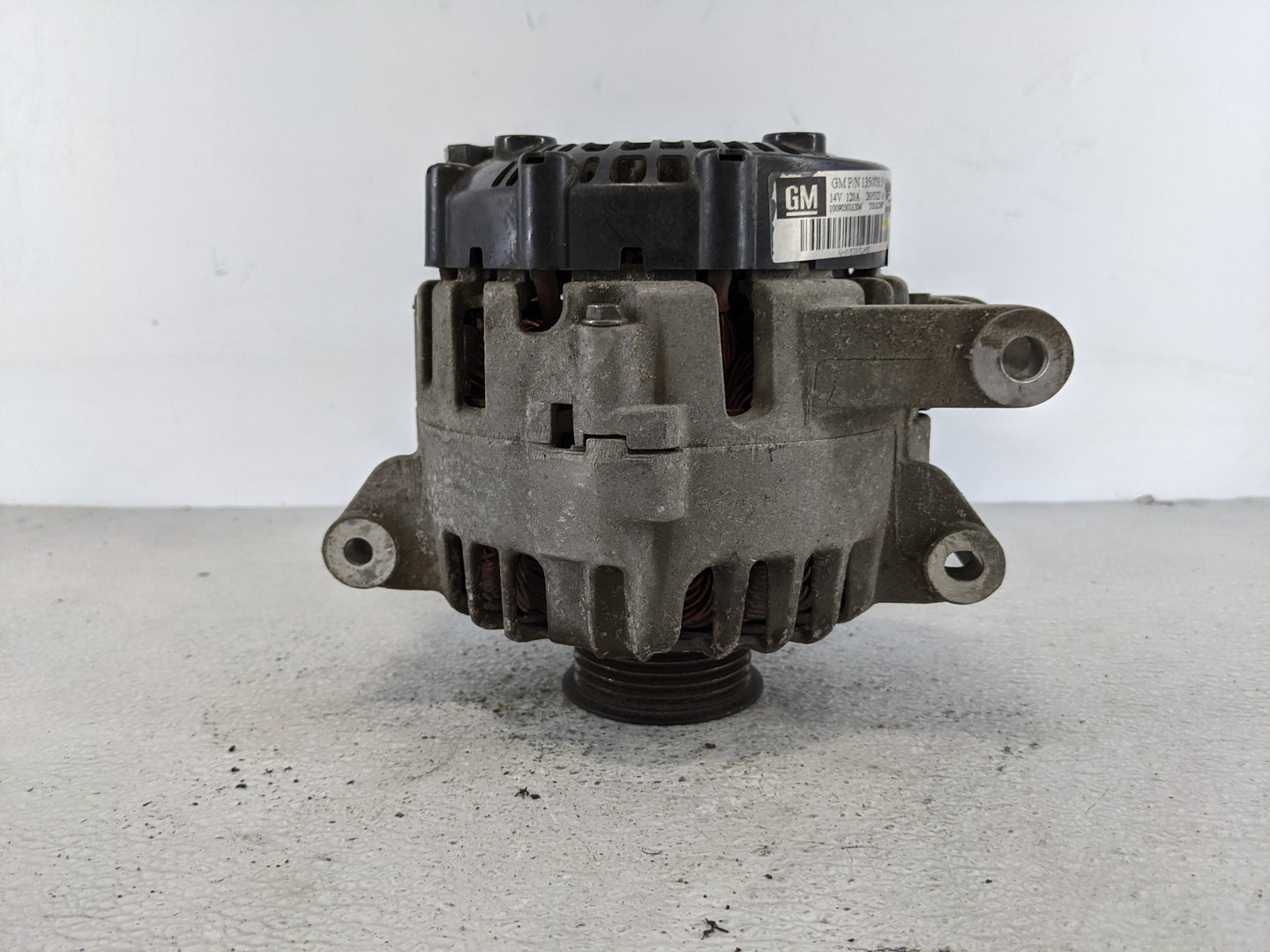 2010-2017 Chevrolet Equinox Alternator Replacement Generator Charging Assembly Engine OEM Fits OEM Used Auto Parts - Oemused