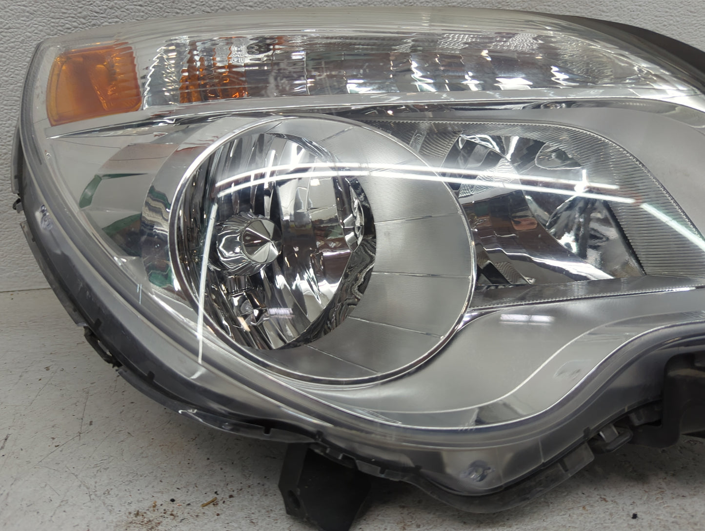 2010 Chevrolet Equinox Passenger Right Oem Head Light Headlight Lamp - Oemusedautoparts1.com