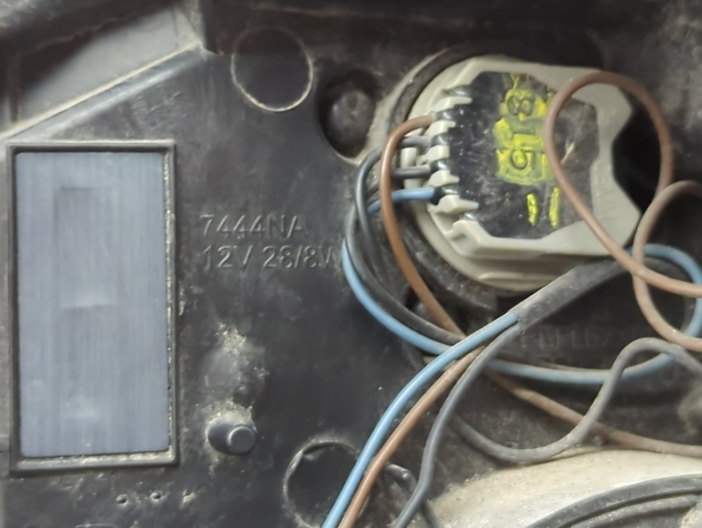 2010 Chevrolet Equinox Passenger Right Oem Head Light Headlight Lamp - Oemusedautoparts1.com