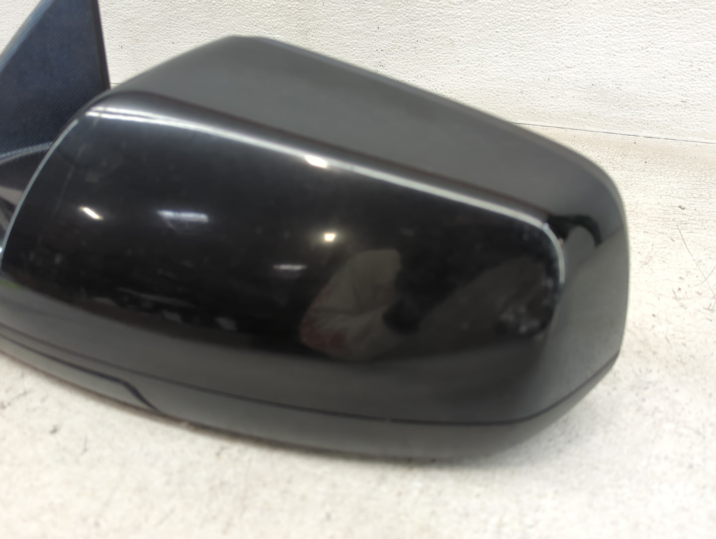2010-2011 Chevrolet Equinox Driver Side View Mirror - Left Door Mirror OEM Used - Oemusedautoparts1.com