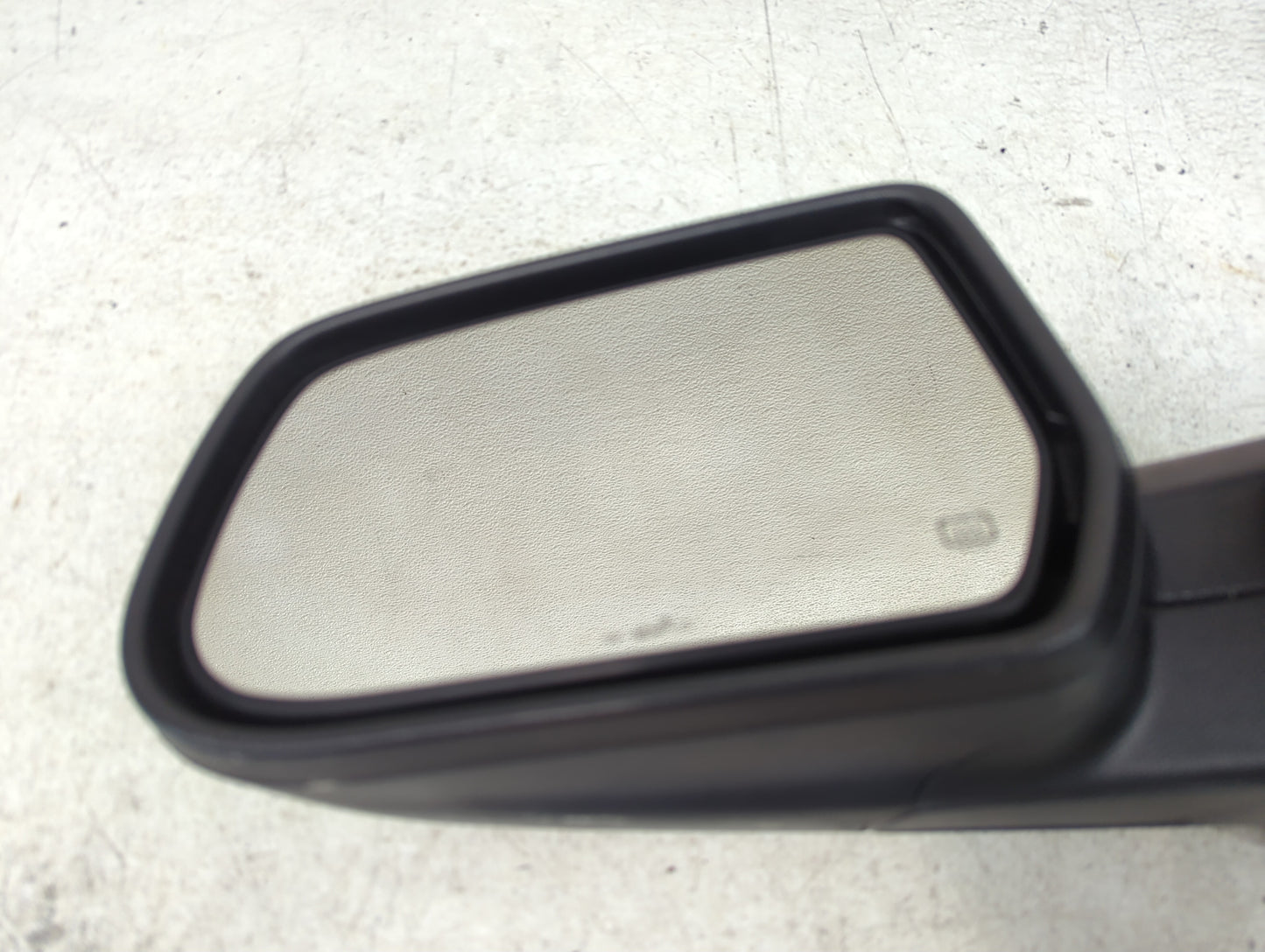 2010-2011 Chevrolet Equinox Driver Side View Mirror - Left Door Mirror OEM Used - Oemusedautoparts1.com