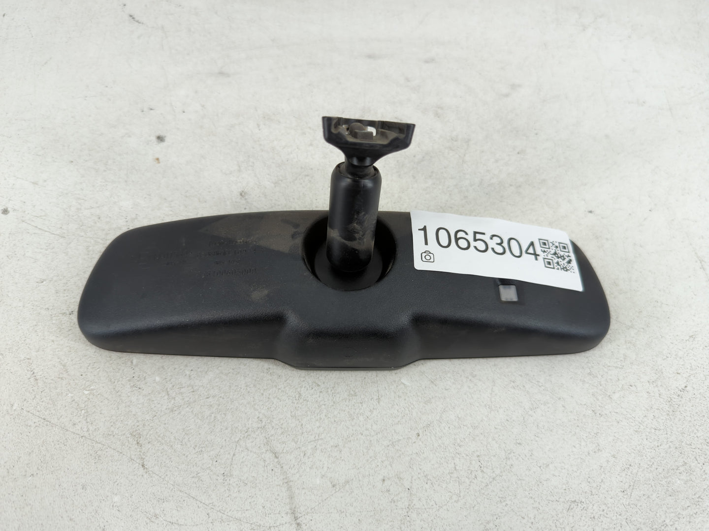 2010-2017 Chevrolet Equinox Interior Rear View Mirror Replacement OEM P/N:E11015899 Fits OEM Used Auto Parts - Oemusedautopa