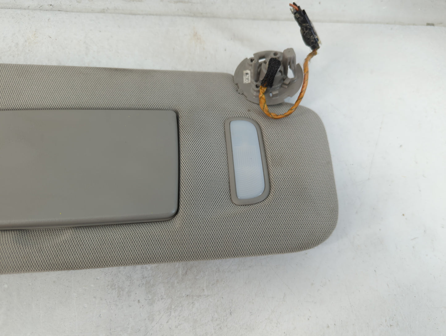 2010-2017 Chevrolet Equinox Sun Visor Shade Replacement Passenger Right Mirror Fits Fits 2010 2011 2012 2013 2014 2015 2016 