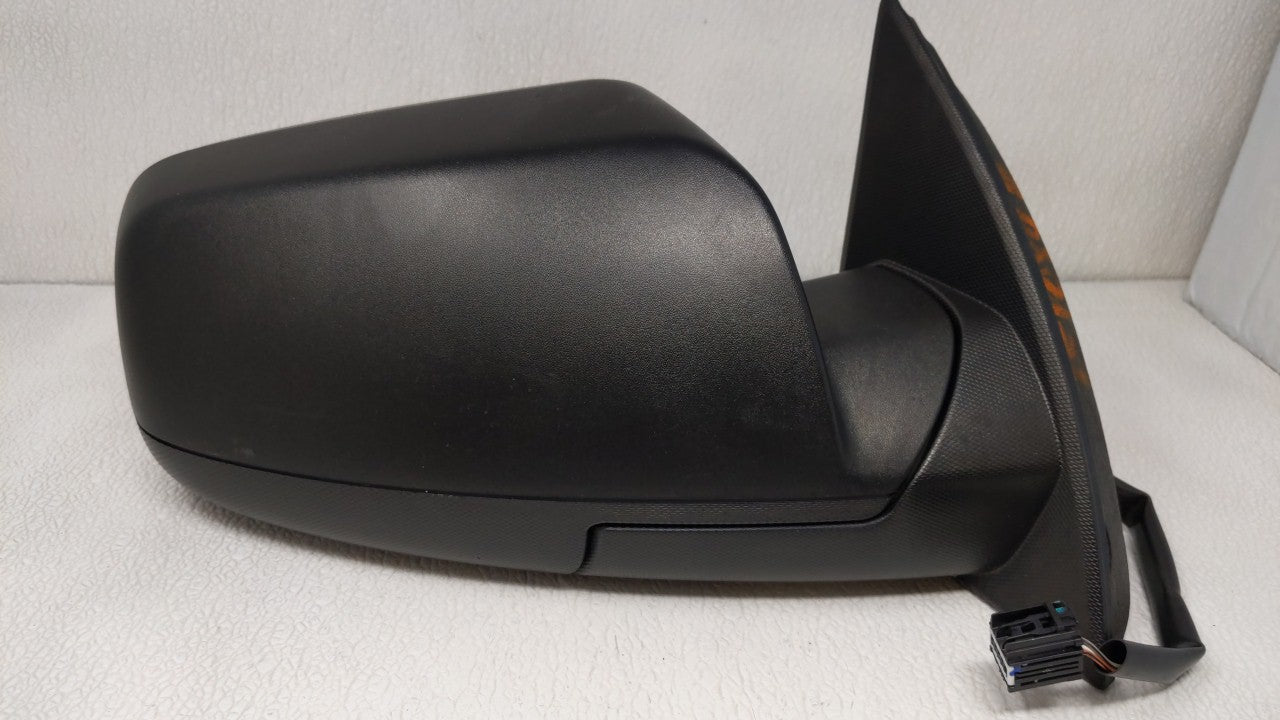 2010-2011 Chevrolet Equinox Passenger Side View Mirror - Right Door Mirror OEM Used - Oemusedautoparts1.com
