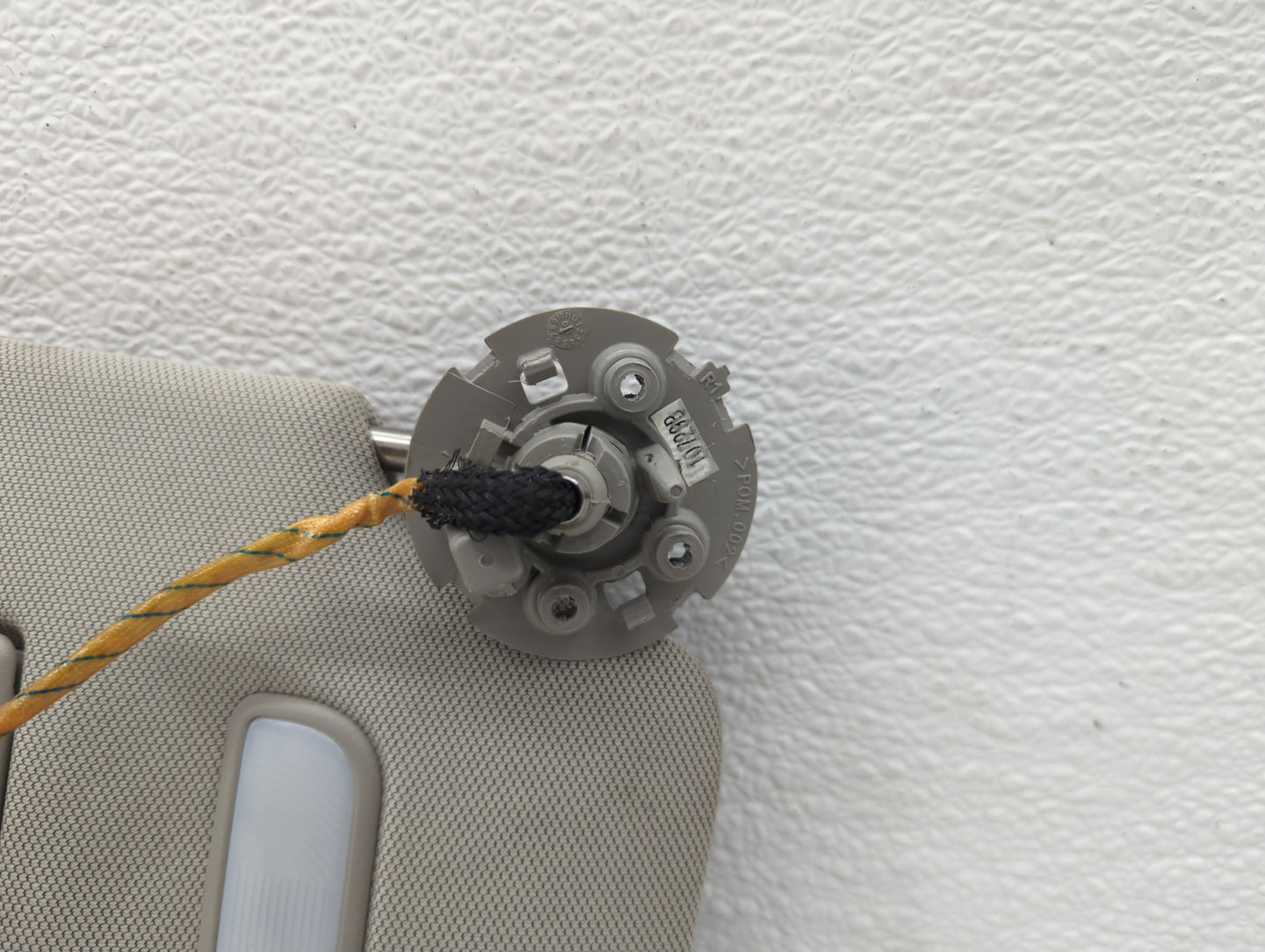 2010-2017 Chevrolet Equinox Sun Visor Shade Replacement Passenger Right Mirror Fits Fits 2010 2011 2012 2013 2014 2015 2016 