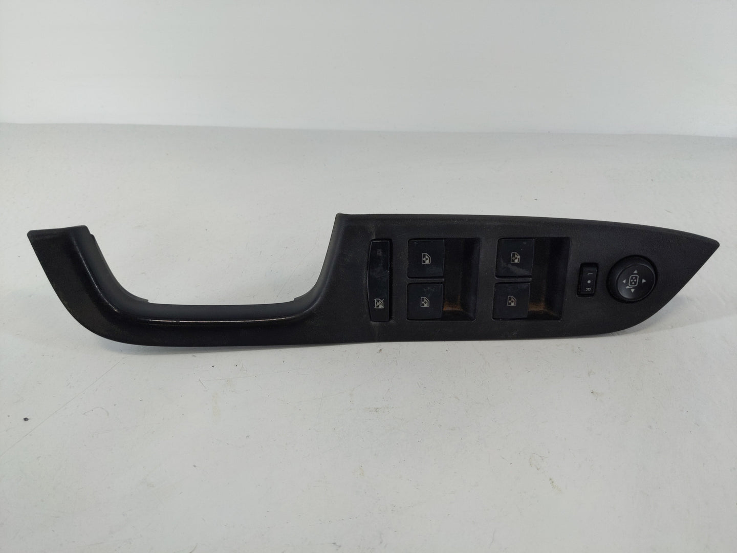 2010-2017 Chevrolet Equinox Master Power Window Switch Replacement Driver Side Left P/N:20917599 Fits OEM Used Auto Parts - 