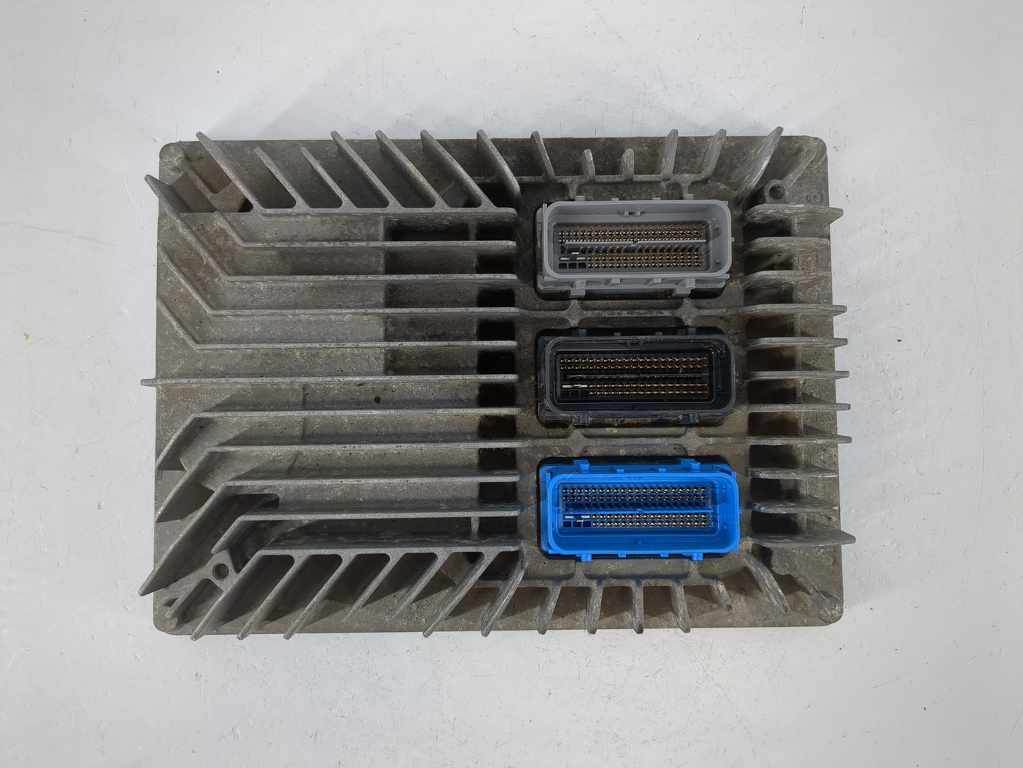 2010-2011 Chevrolet Equinox PCM Engine Control Computer ECU ECM PCU OEM P/N:12642569 Fits Fits 2010 2011 2012 2013 OEM Used 
