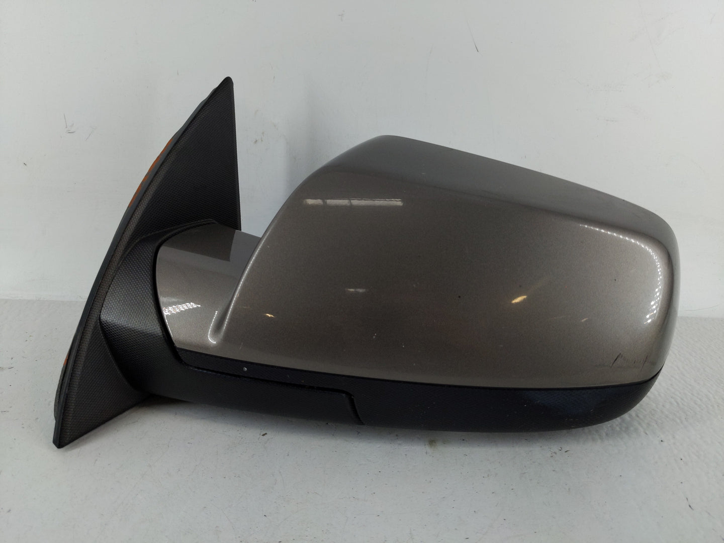 2010-2011 Chevrolet Equinox Driver Side View Mirror - Left Door Mirror OEM Used - Oemusedautoparts1.com