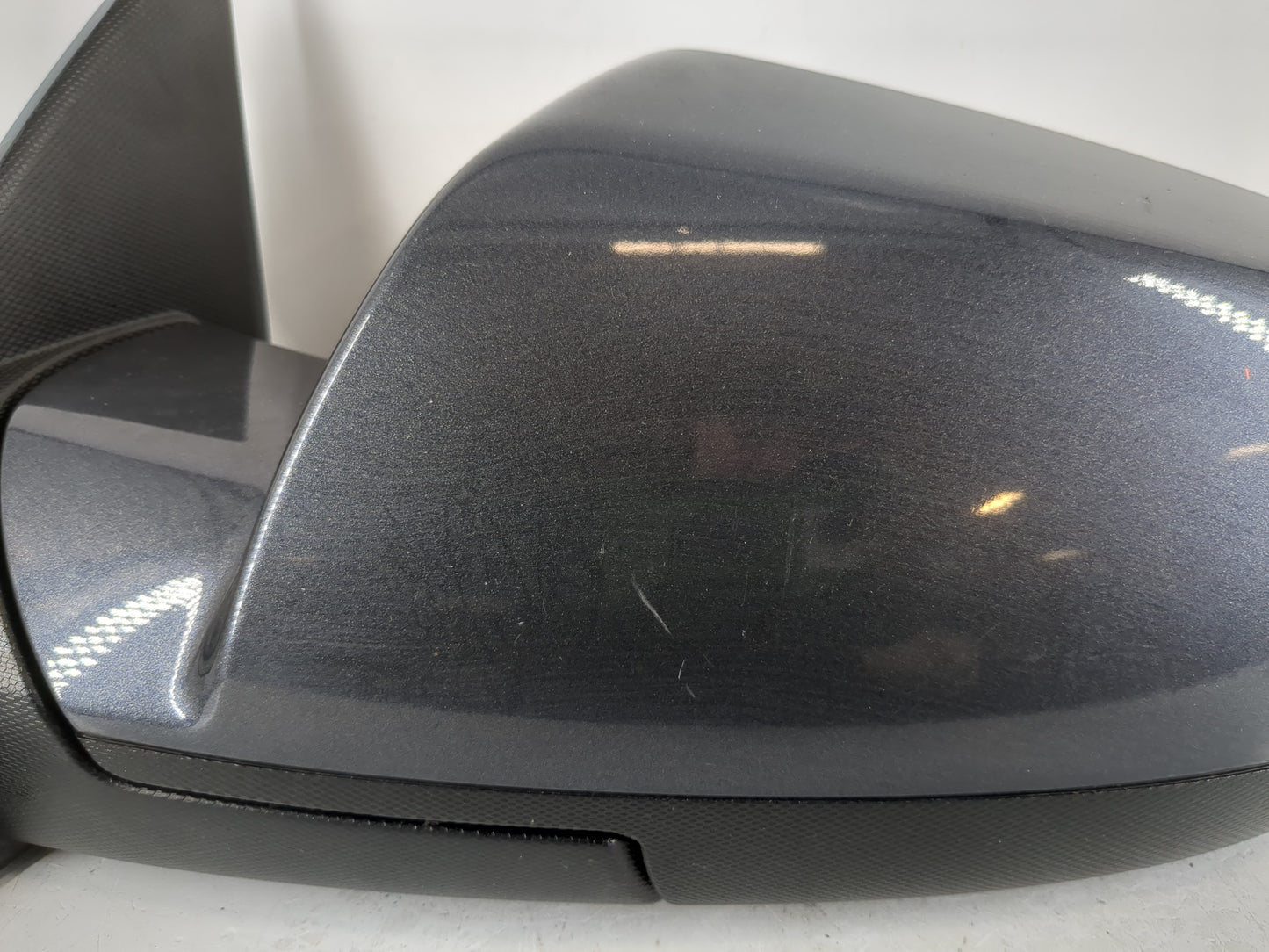 2010-2011 Chevrolet Equinox Driver Side View Mirror - Left Door Mirror OEM Used - Oemusedautoparts1.com