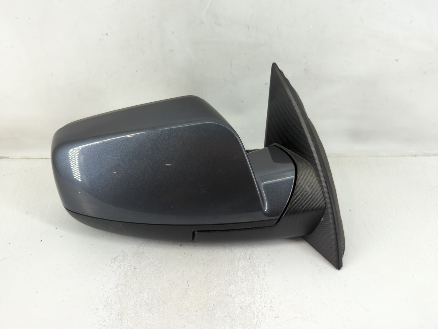 2010-2011 Chevrolet Equinox Passenger Side View Mirror - Right Door Mirror OEM Used - Oemusedautoparts1.com