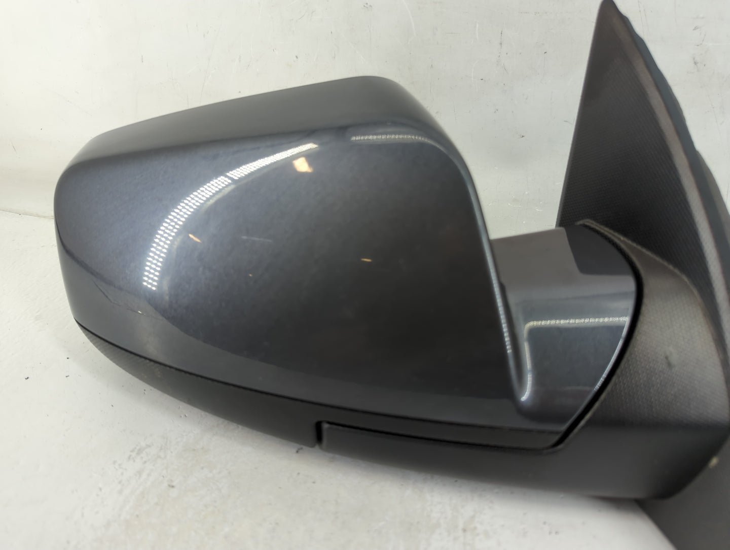 2010-2011 Chevrolet Equinox Passenger Side View Mirror - Right Door Mirror OEM Used - Oemusedautoparts1.com