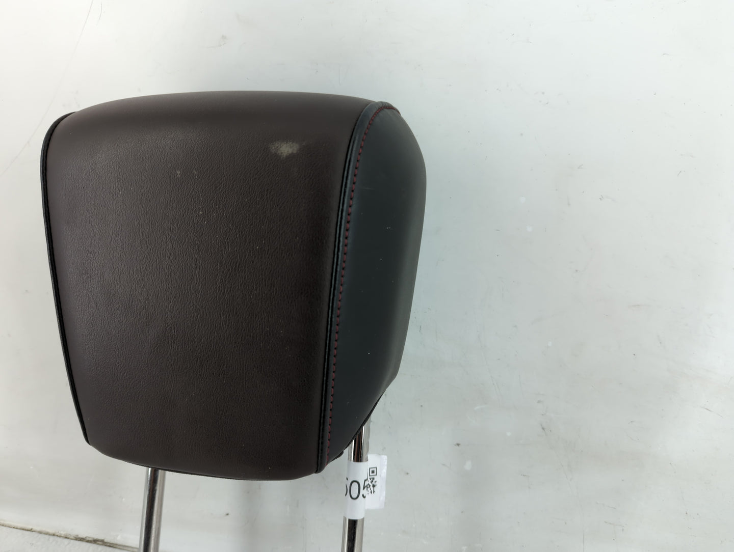 2010-2011 Chevrolet Equinox Headrest Head Rest Rear Seat Fits Fits 2010 2011 OEM Used Auto Parts - Oemusedautoparts1.com