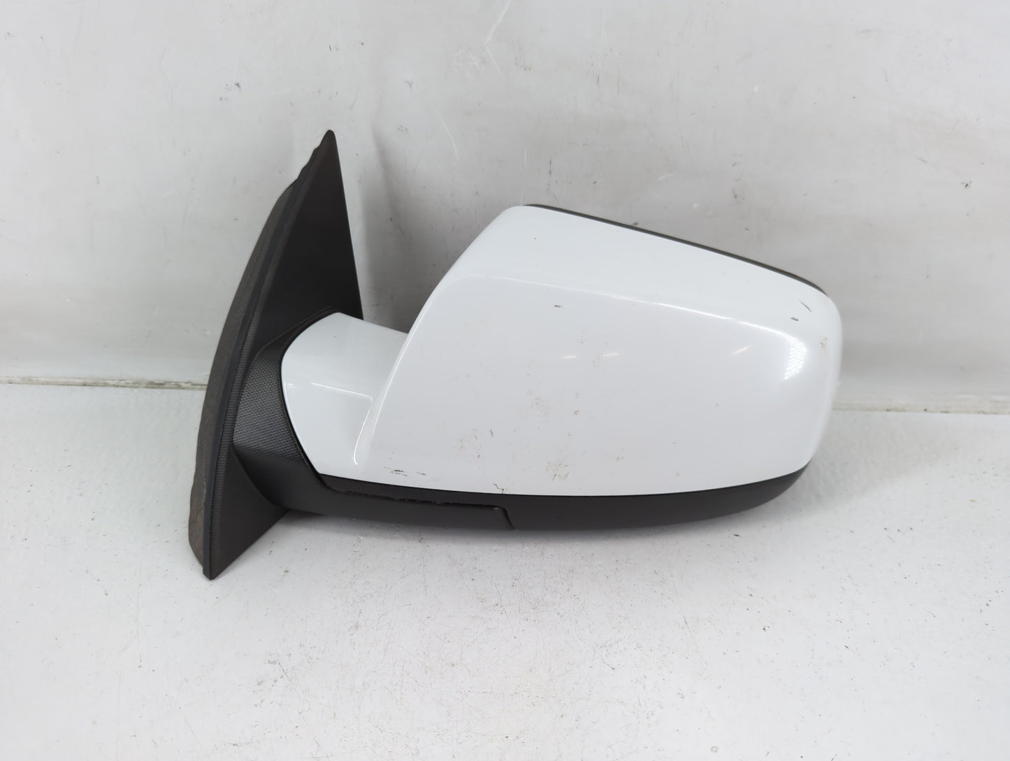 2010-2011 Chevrolet Equinox Driver Side View Mirror - Left Door Mirror OEM Used - Oemusedautoparts1.com