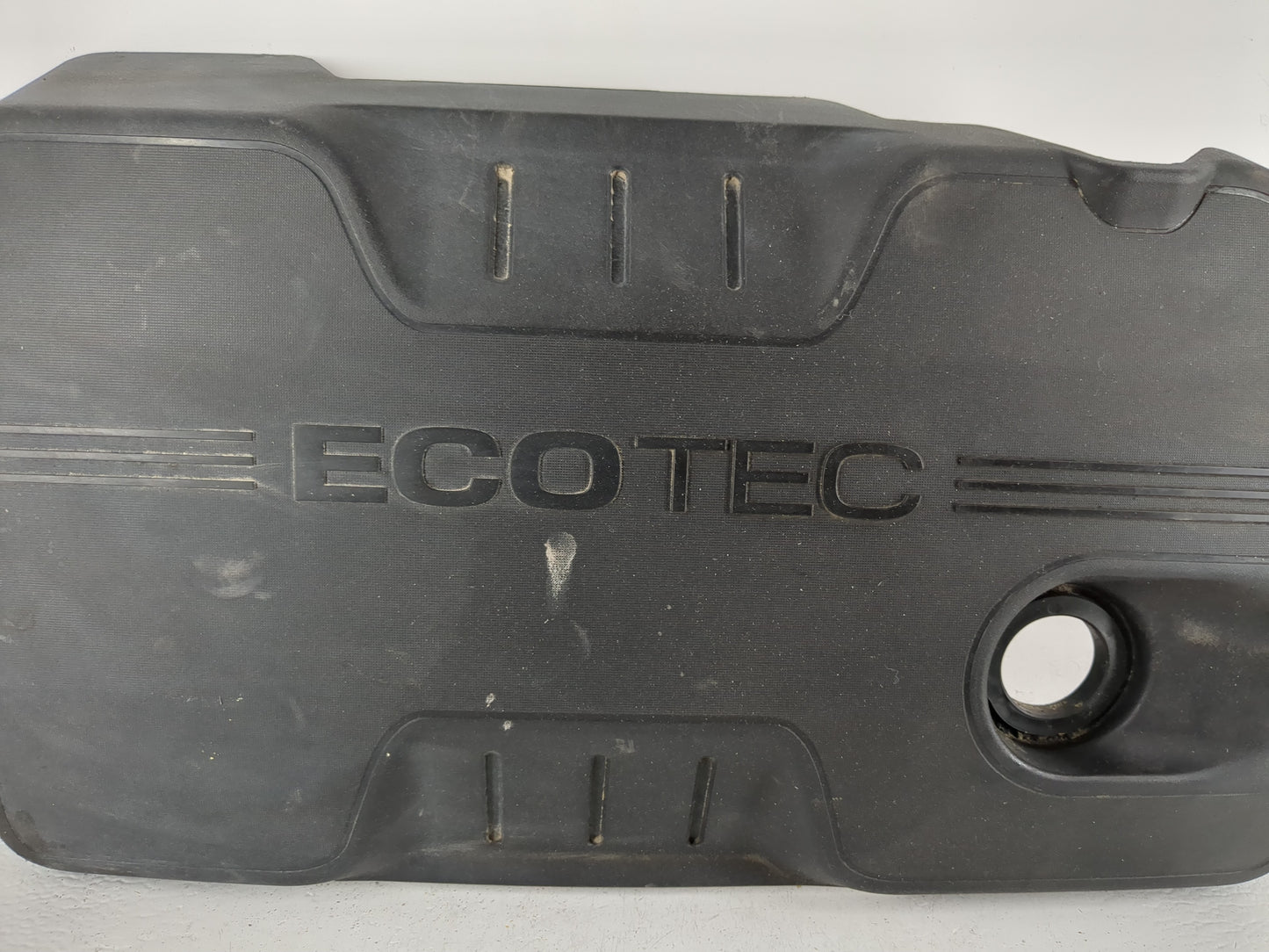 2011 Chevrolet Equinox Engine Cover - Oemusedautoparts1.com