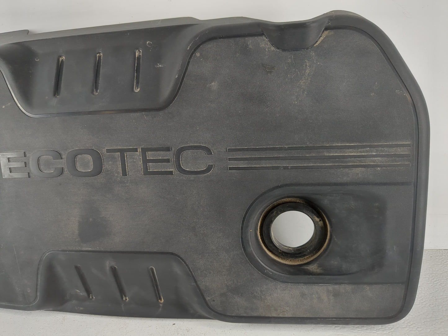 2011 Chevrolet Equinox Engine Cover - Oemusedautoparts1.com